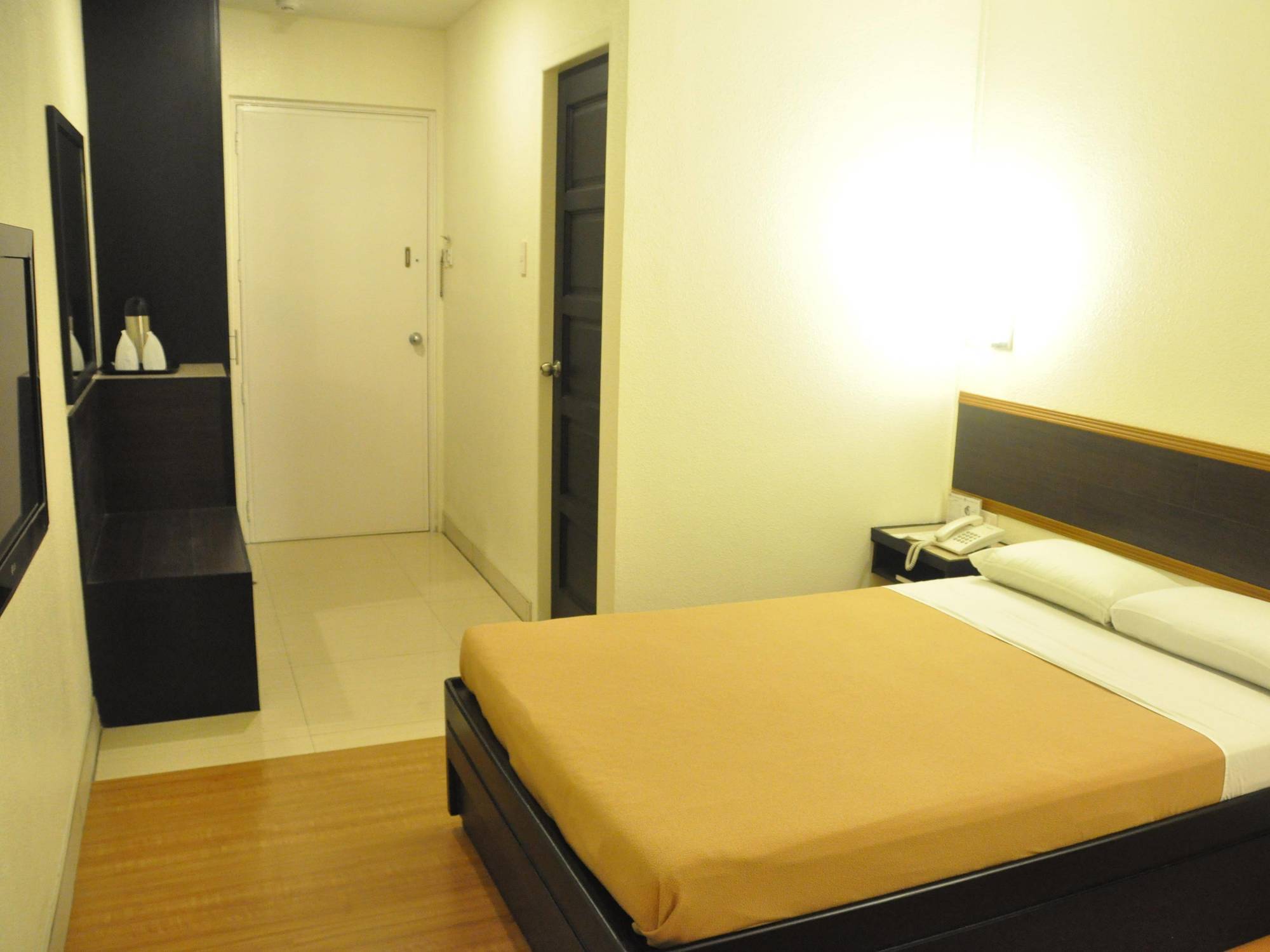 Iloilo Midtown Hotel Kültér fotó