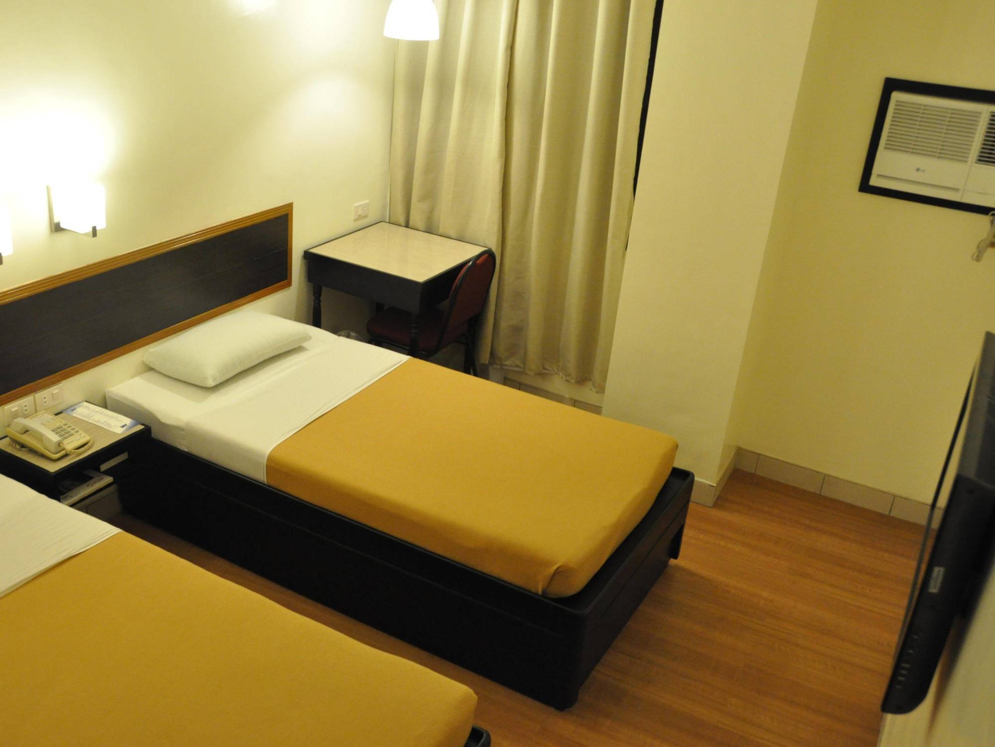 Iloilo Midtown Hotel Kültér fotó